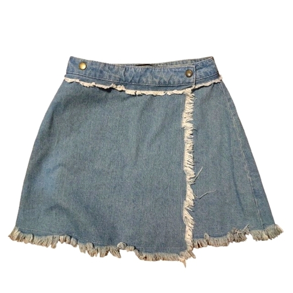 Romeo and Juliet Couture med frayed wrapped denim skirt raw edges - Picture 2 of 11